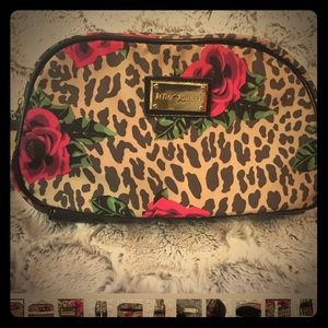 Betsey Johnson Makeup Cosmetic Zip Around Bag